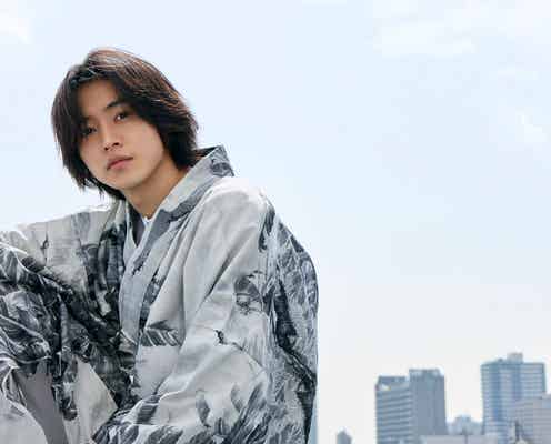 山崎賢人、スタッフも見惚れてしまう“浴衣姿”披露 好きな温泉スポットも明かす