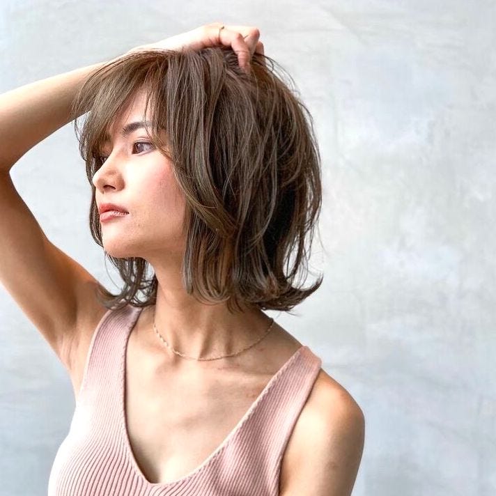 最新 ウルフカットカラー特集 攻めたおしゃれが似合うおすすめの髪型を紹介 モデルプレス 最新 ウルフカットカラー特集 攻めたおしゃれが似合うおすすめの髪型を紹介 モデルプレス