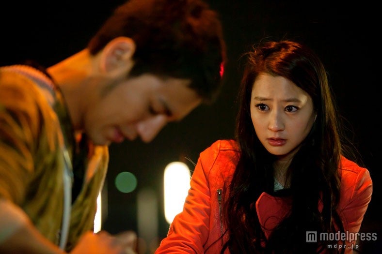 小柳友、河北麻友子／映画「FASHION STORY-Model-」（C）2012F.S.フィルムパートナーズ