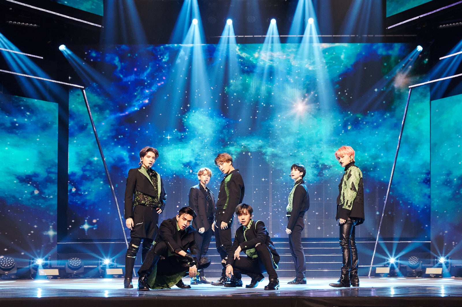 SuperM、新曲初披露でファン歓喜　圧巻のパフォーマンスが話題に＜メンバーコメントあり＞