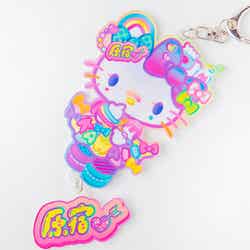 アクリルキーホルダー( ハローキティ) 780円(税別)/(C)1976, 2019 SANRIO CO.,LTD.APPROVAL NO. S601424 (C)KAWAII MONSTER CAFE