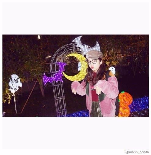 フィギュア本田真凜、私服“お化けポーズ”にファン悶絶「可愛いが渋滞」 撮影は卓球・伊藤美誠