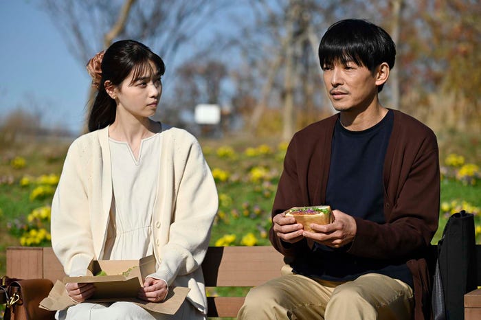 西野七瀬、藤木直人「恋なんて、本気でやってどうするの?」第7話より(C)カンテレ