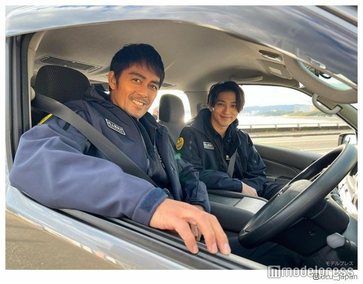 「DCU」阿部寛＆横浜流星とドライブデート？“相乗りショット”に反響「後部座席乗せてください」