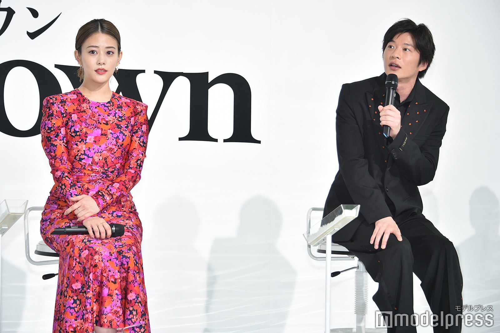 イチャイチャシーンを語る高畑充希＆田中圭（C）モデルプレス