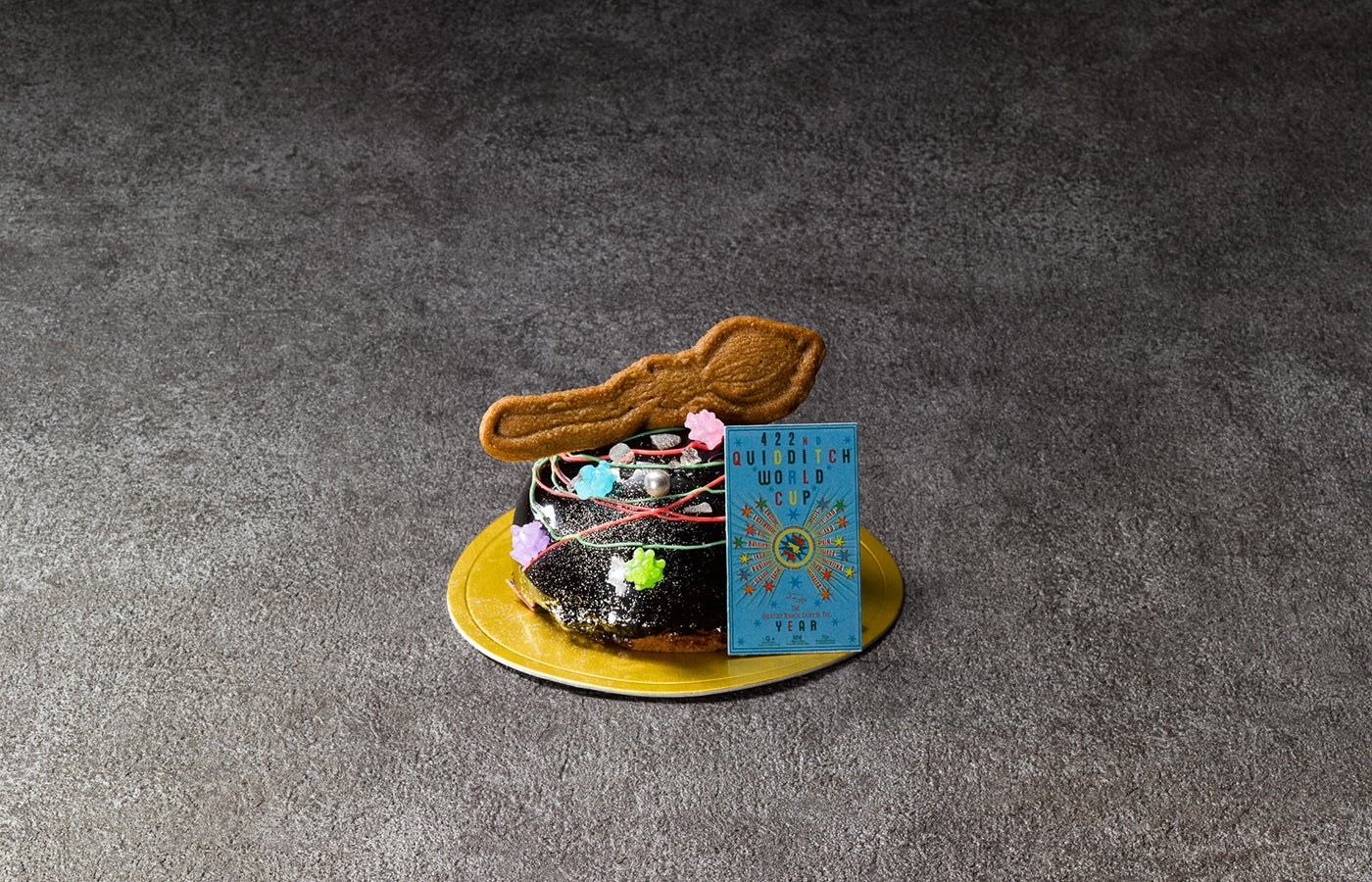 クィディッチワールドカップムースケーキ　850円（税込）／提供画像