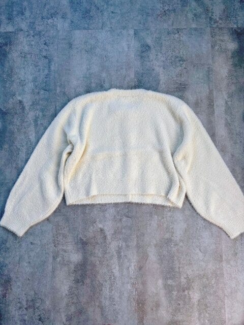 GUシャギーニットハートビジューボタンカーディガン GUシャギーニットハートビジューボタンカーディガン ナチュラルの背面