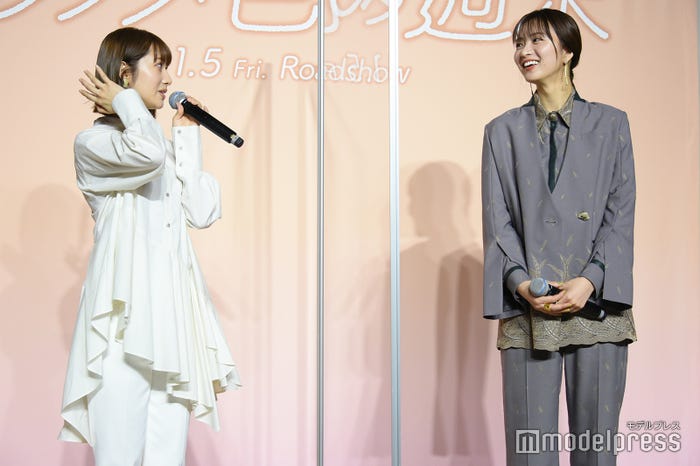 桜井玲香、岡崎紗絵 (C)モデルプレス