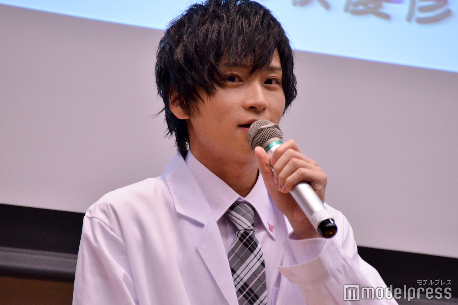 荒牧慶彦 （C）モデルプレス