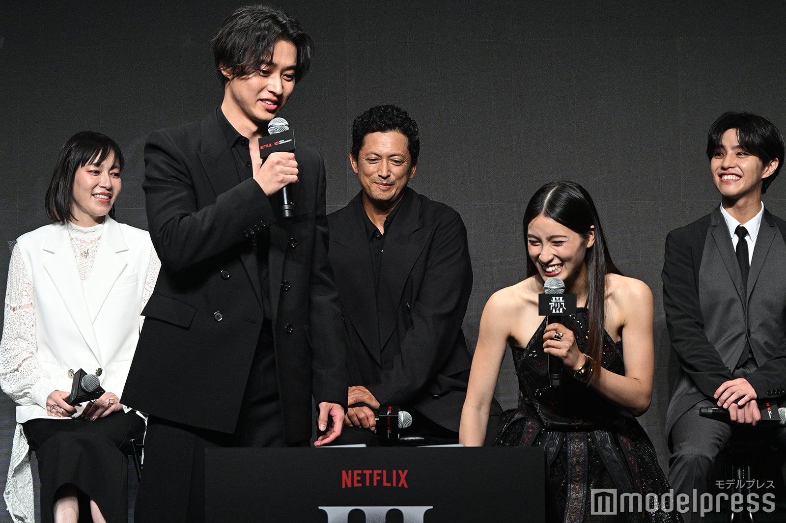 山崎賢人、土屋太鳳（C）モデルプレス