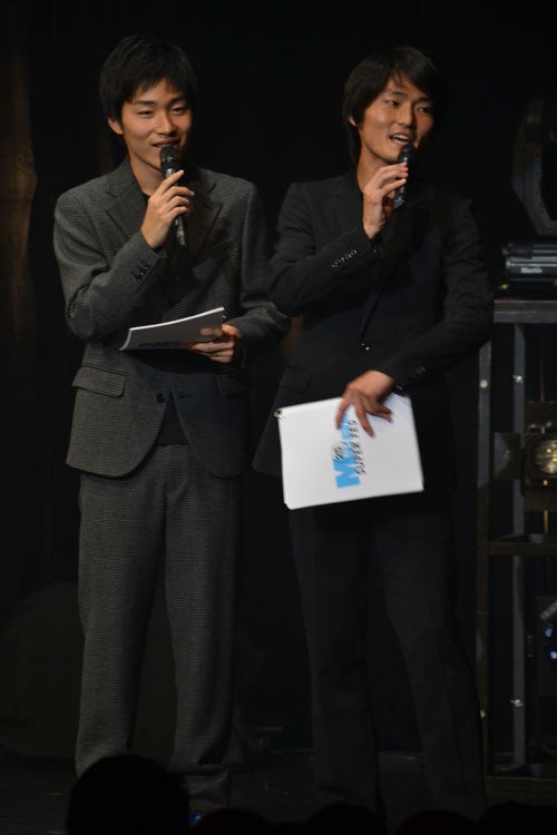 ジャルジャル（後藤淳平・福徳秀介）