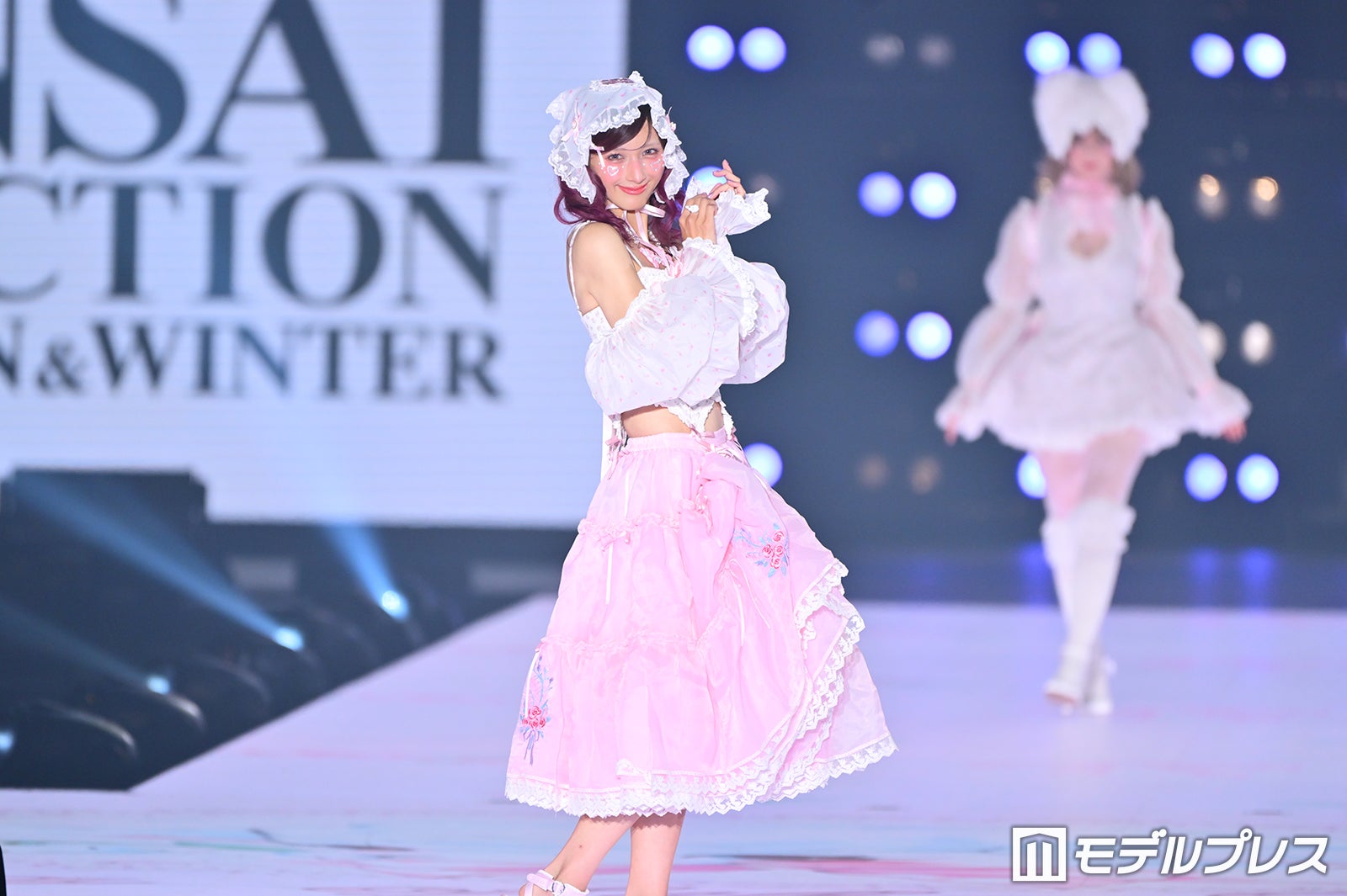 しなこ（C）モデルプレス