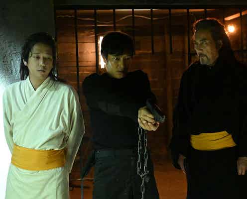 <VIVANT 第8話>乃木、父・ベキと40年越し再会 ノコルらそれぞれの想い絡み合う