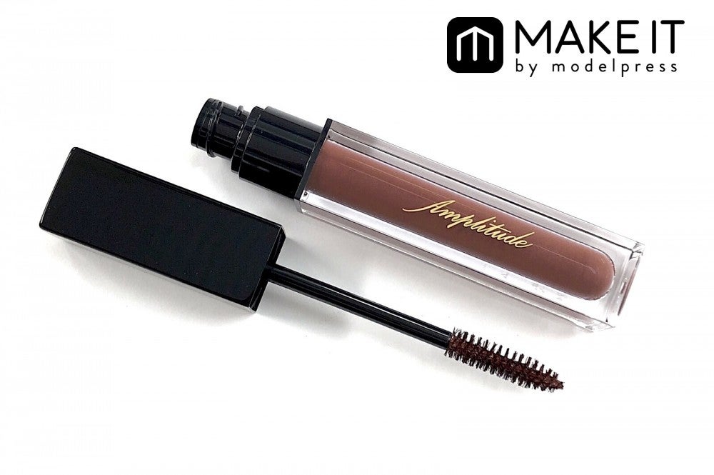 Amplitude／エクストラボリューム カラーマスカラ／02 ボルドー／4,400円（税抜） (C)メイクイット