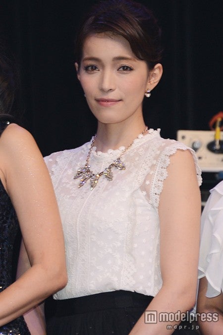 知念里奈 井上芳雄と結婚 息子と 三人で進んでいけることに感謝 モデルプレス