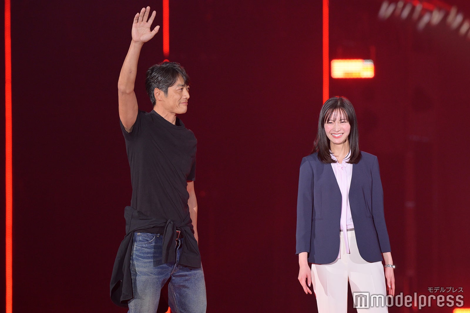 反町隆史、岡崎紗絵（C）モデルプレス