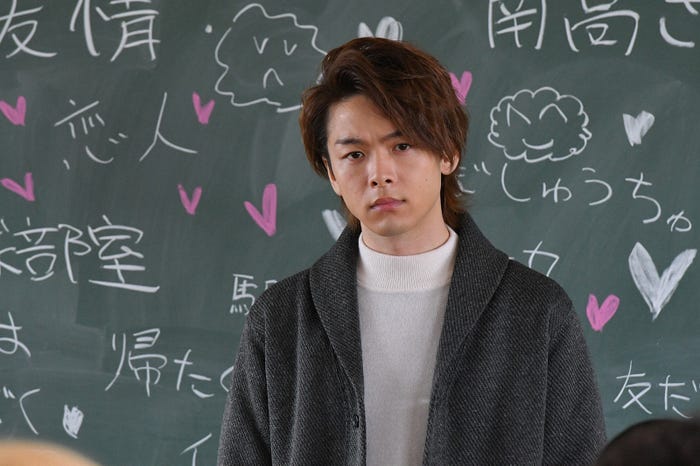 中村倫也/「初めて恋をした日に読む話」第2話より(C)TBS