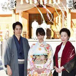 （左から）松山ケンイチ、深田恭子、高畑淳子（C）モデルプレス