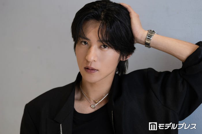 目黒蓮(C)モデルプレス/ヘアメイク:宮川朋子(est un)、スタイリスト:金順華