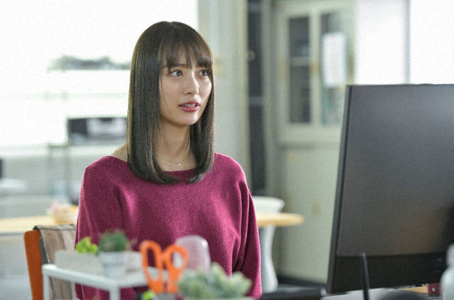 内田理央／「来世ではちゃんとします」第3話より（C）「来世ではちゃんとします」製作委員会