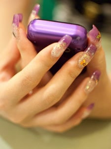 男ウケしないネイルの特徴 ラインストーンは料理しないイメージ モデルプレス