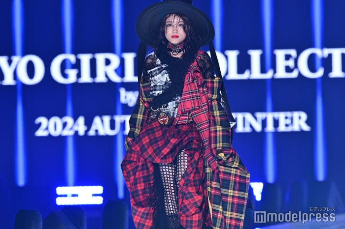 矢吹奈子(C)モデルプレス