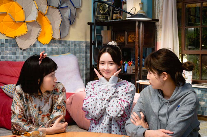 (左から)木南晴夏、畑芽育、川口春奈「9ボーダー」第3話より(C)TBS