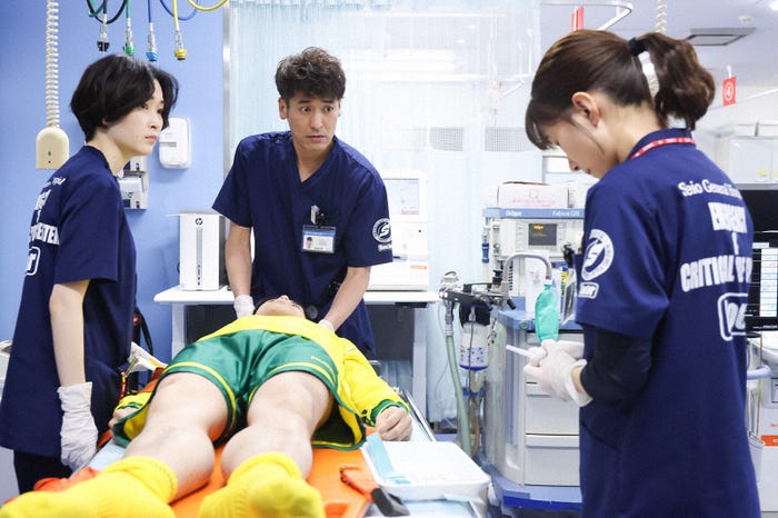 菅野莉央、佐藤隆太、芳根京子「まどか26歳、研修医やってます!」第5話(C)TBS