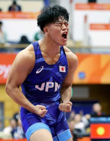 アジア大会 男子レスリング勢が「ギニュー特戦隊」！JOCメダリストショットが「カッコ良すぎ」「センス最高」ビシッと決めポーズに反響
