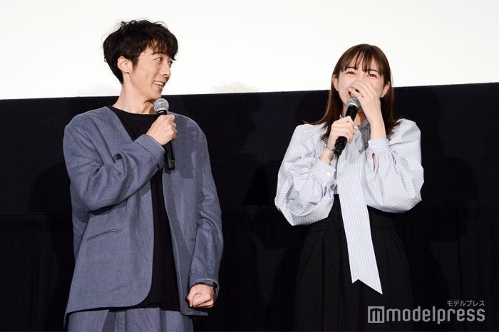 高橋一生、川口春奈(C)モデルプレス