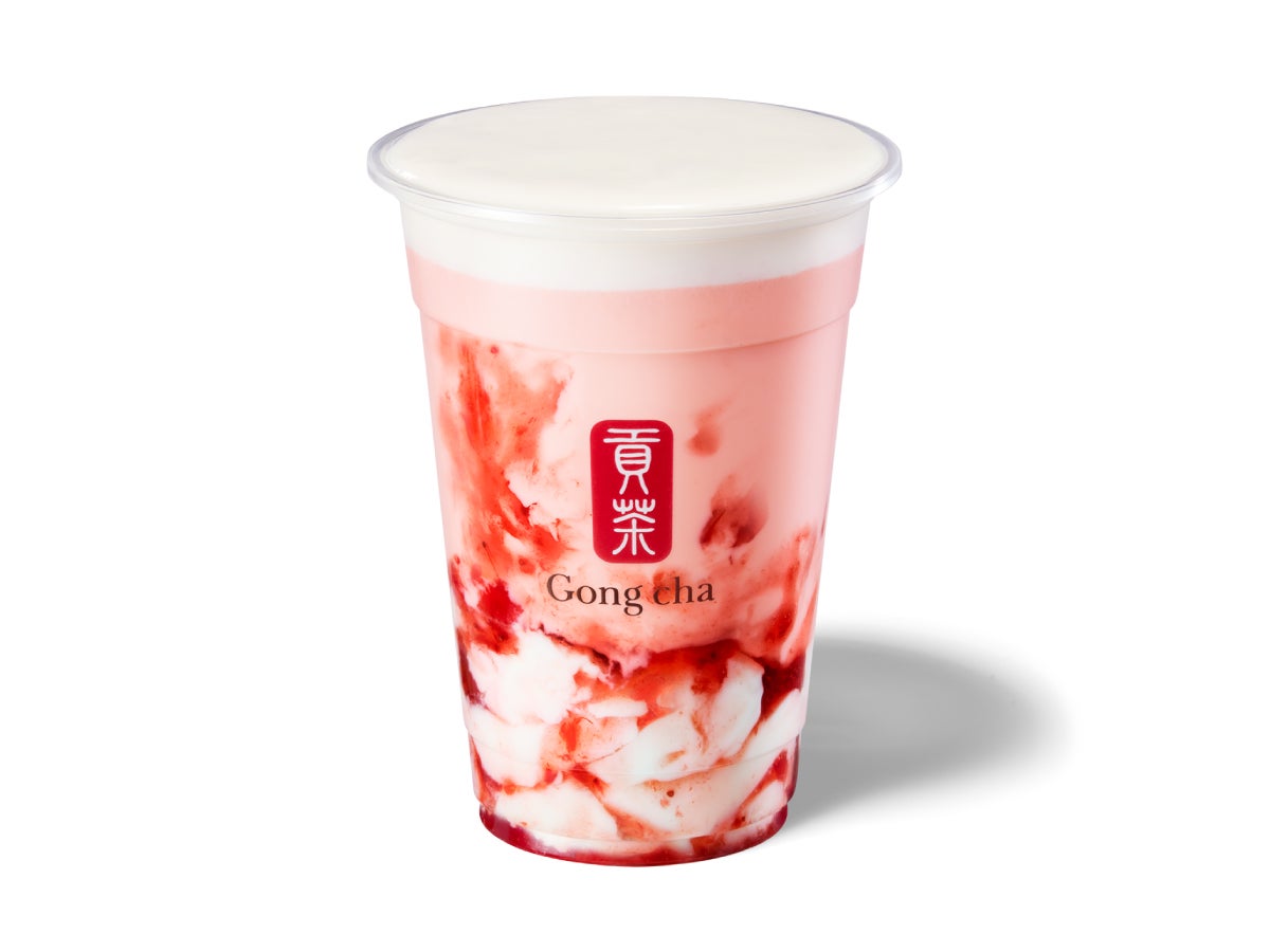 いちご杏仁 ミルクティー（ICED/M）670円、ちご杏仁 ミルクティー（ICED/L）760円（提供写真）