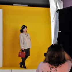 「steady.」撮影に臨む馬場園梓