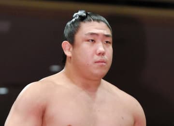 若隆元がひざ負傷か、車いすで引き揚げ病院へ 大波三兄弟の長兄【大相撲春場所】
