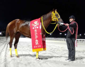 【地方競馬】ネクストスター東日本 メイクセンスが内から抜けて重賞初制覇
