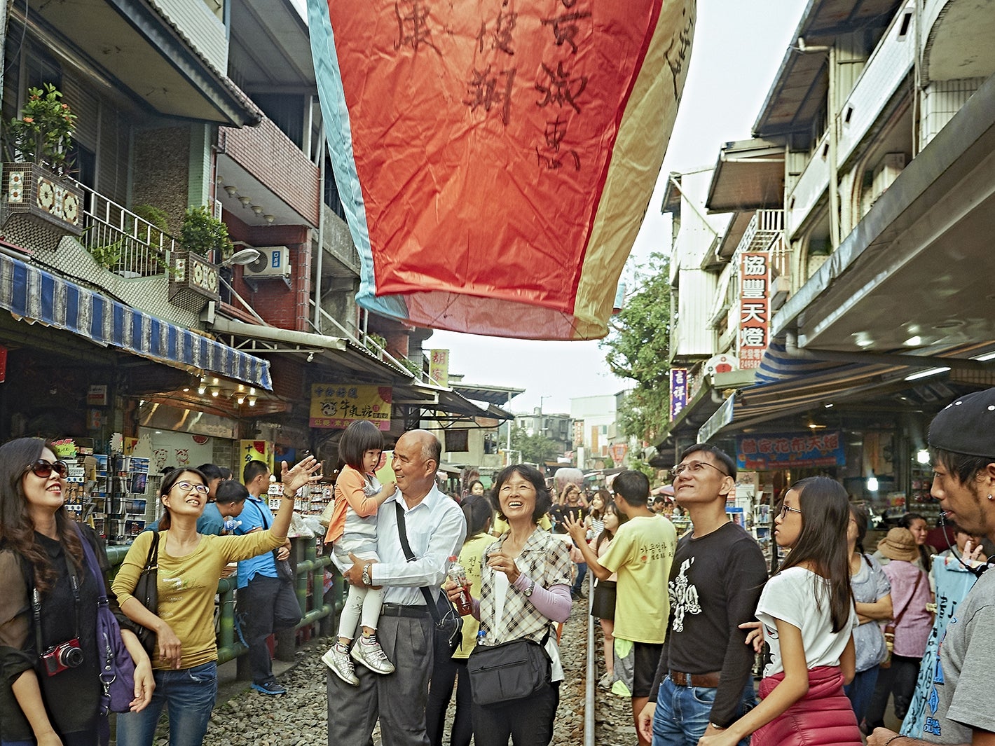 舞川あいくの作品（写真提供：所属事務所） 