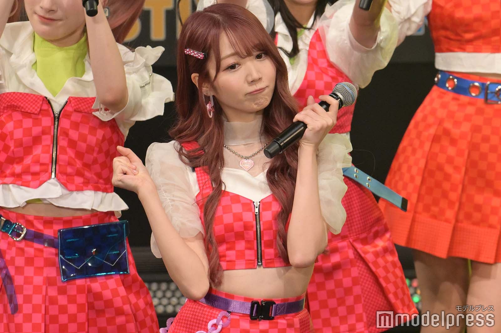 =LOVE （C）モデルプレス