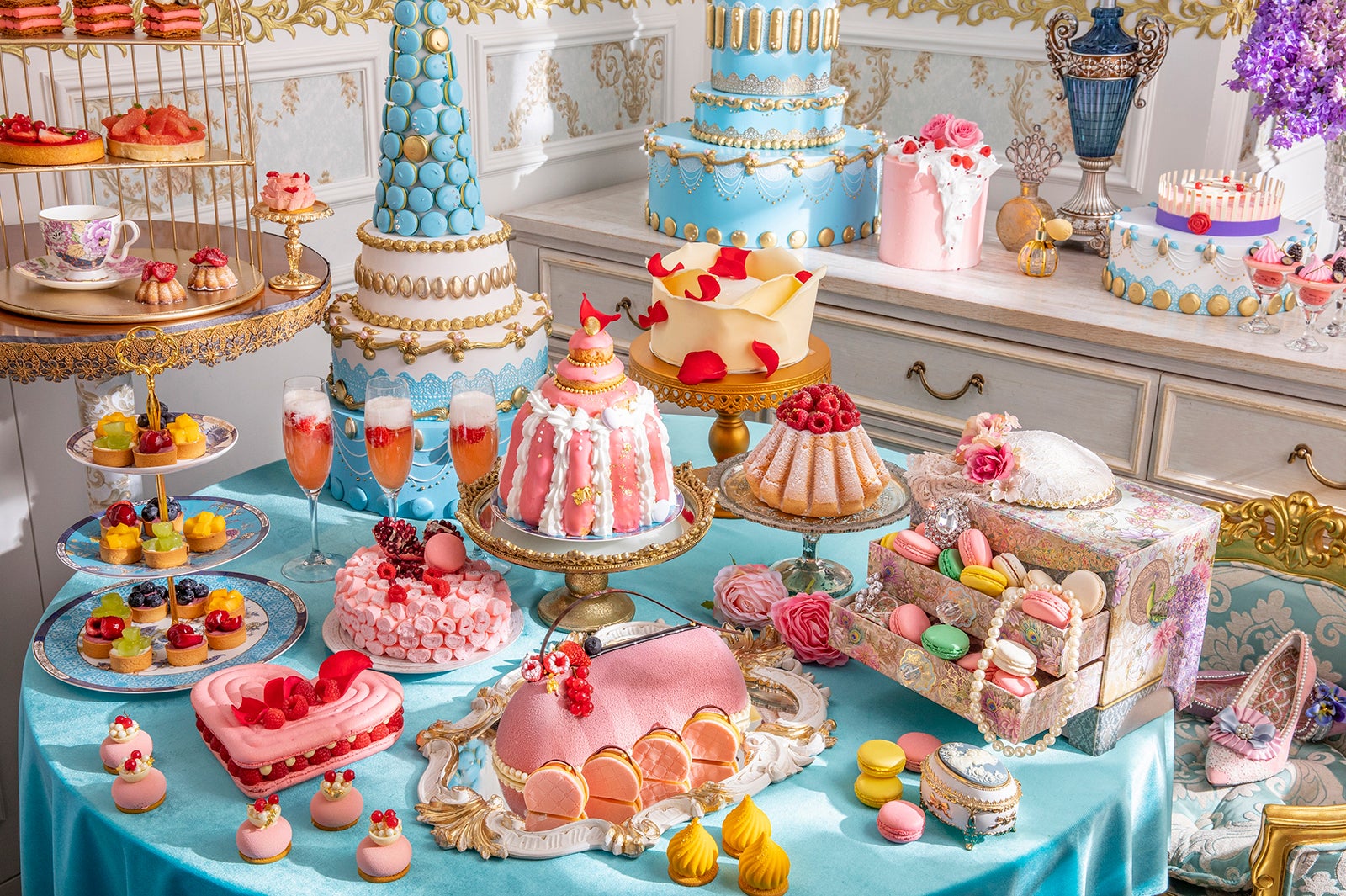 マリー・アントワネット スイーツ・オートクチュール／画像提供：ヒルトン東京