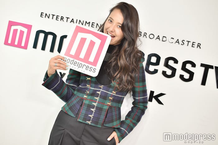 「日本のファッションを底上げできる存在になりたい」/浦浜アリサ(C)モデルプレス