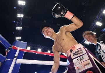 王座挑戦権獲得の増田陸 ドネアに舌を出したワケとは リスペクト忘れず「後半になっても目が死んでなかった」