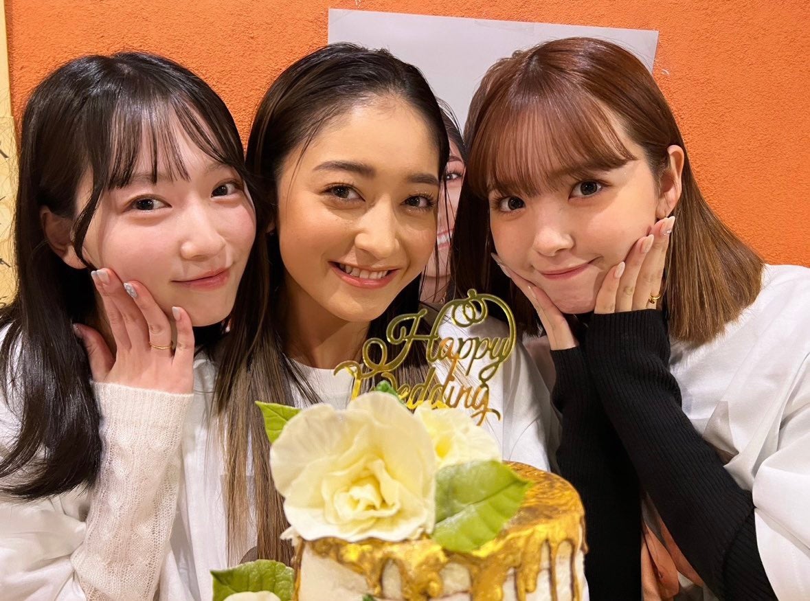 越智ゆらの・みちょぱ・藤田ニコル“ゆらちょぱるん”、みちょぱ結婚祝いで久々集合ショット公開「エモい」「大好きな3人」の声