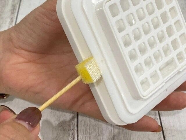 ダイソーの食器のスキマ汚れ ダイソーの食器のスキマ汚れ