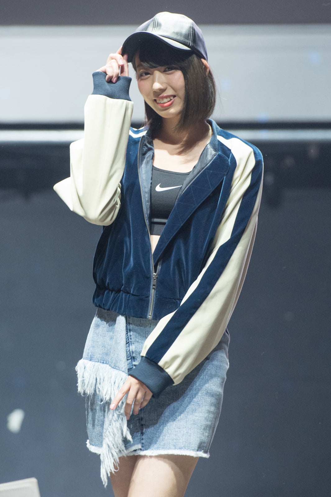 山岸奈津美（画像提供：Tokyo Street Collection　撮影協力：山西龍一）