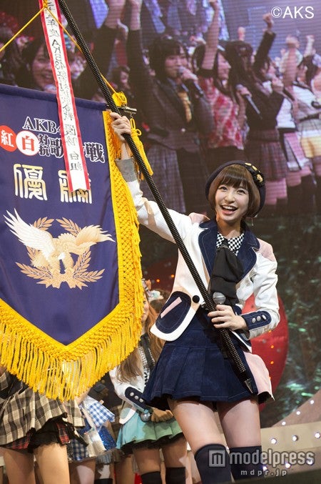 AKB48「紅白対抗歌合戦」舞台裏公開