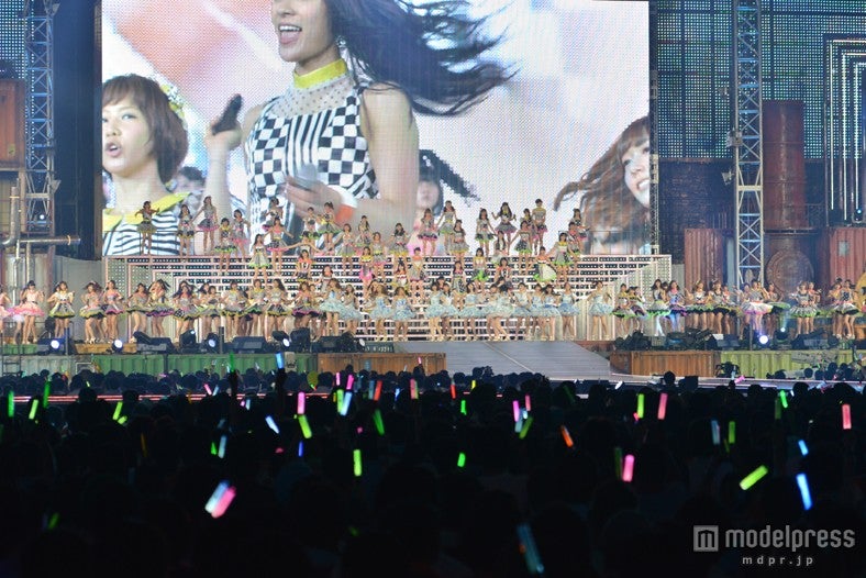「AKB48 2013 真夏のドームツアー～まだまだ、やらなきゃいけないことがある～」東京ドーム公演1日目より