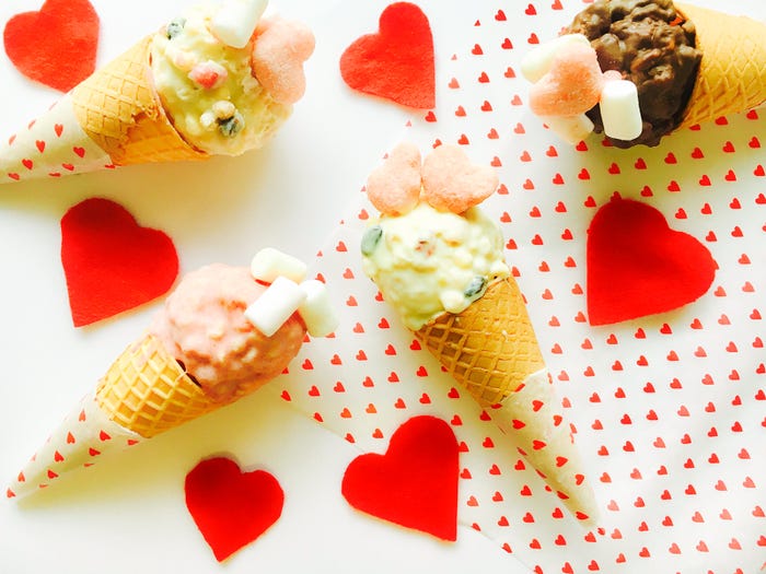 インスタ映え◎!溶けないチョコアイスが可愛すぎる【トレンドレシピ】/画像提供:柏原歩
