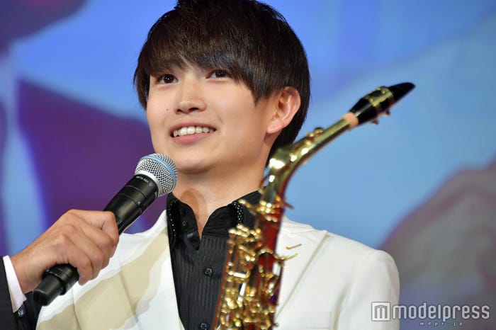 綱啓永さん (C)モデルプレス