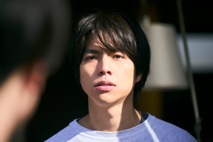 重岡大毅(C)2024映画『ある閉ざされた雪の山荘で』製作委員会(C)東野圭吾/講談社