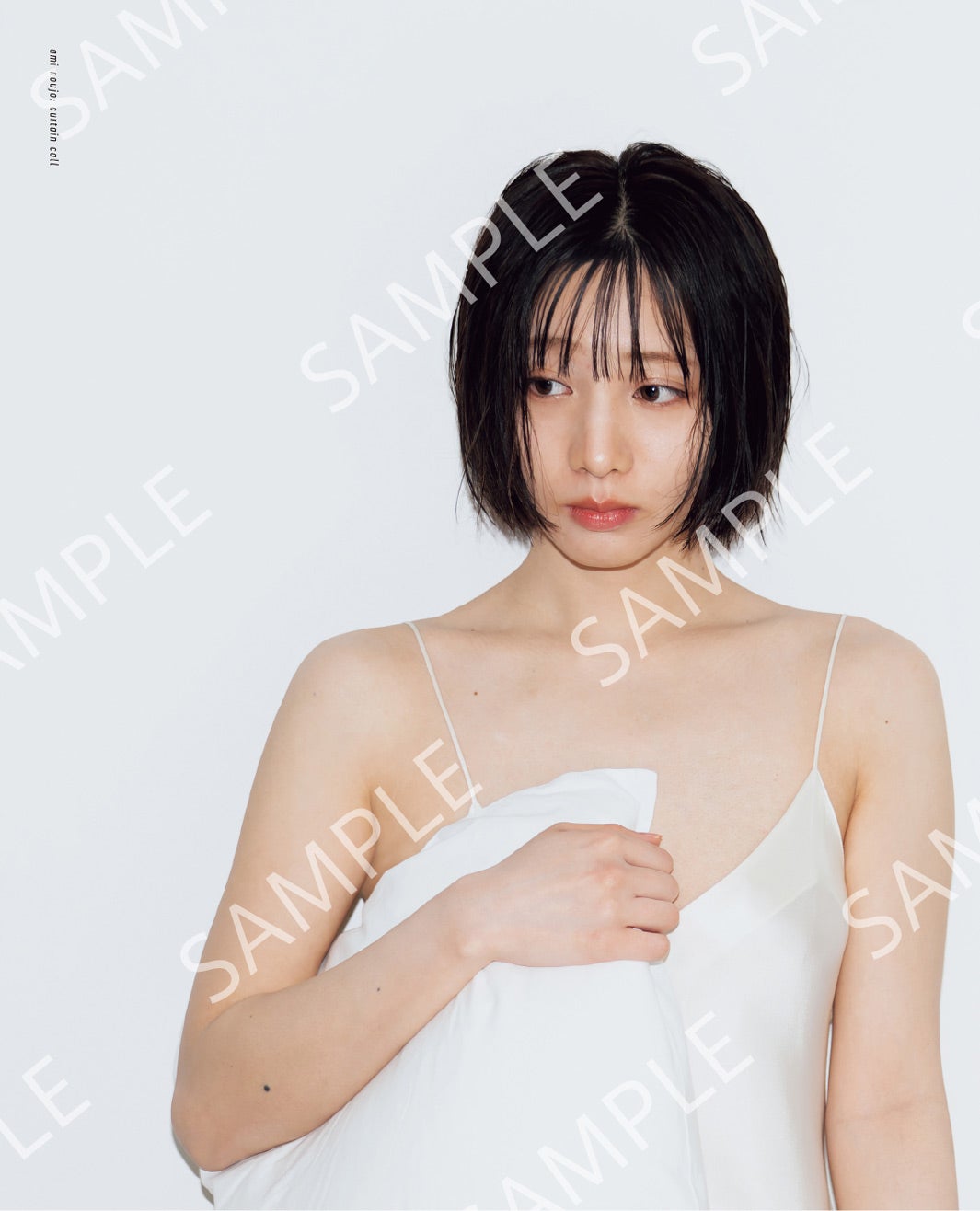元乃木坂46能條愛未、キャミ姿のヌーディーカット公開　初写真集ポスターデザイン解禁＜カーテンコール＞