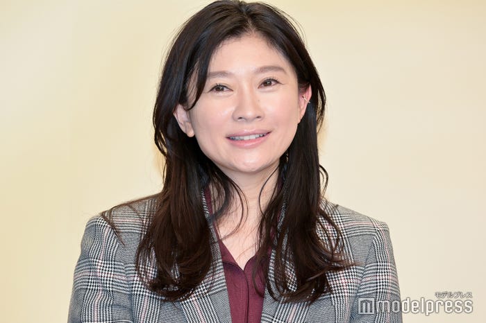 篠原涼子(C)モデルプレス