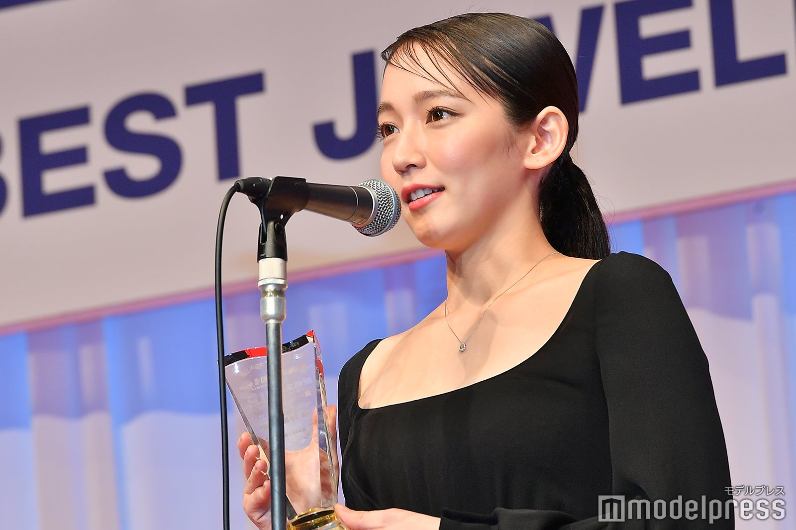 吉岡里帆（C）モデルプレス